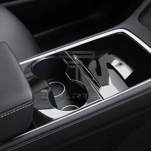 Model 3 Y Orta Konsol Kaplaması
